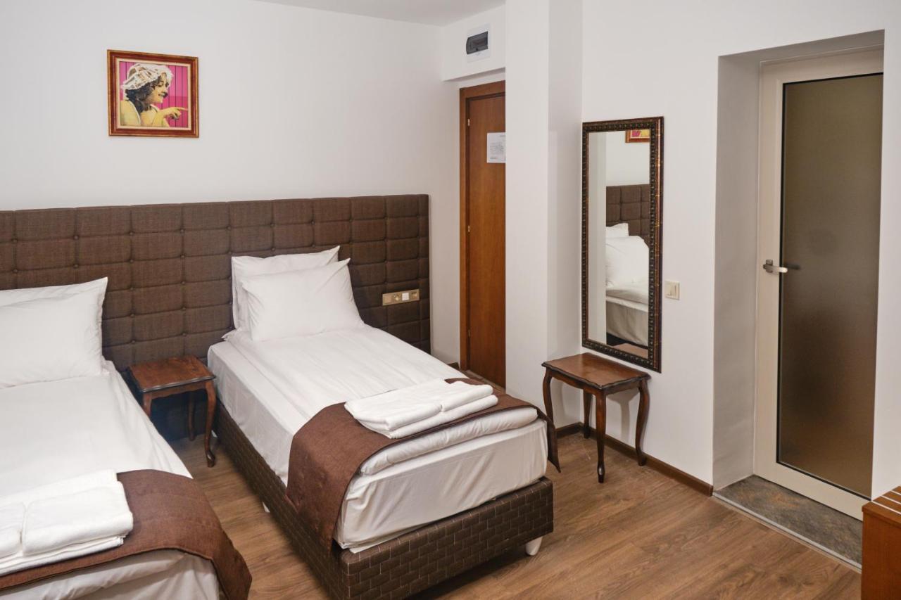 Hotel Splendid Pleven Exterior photo